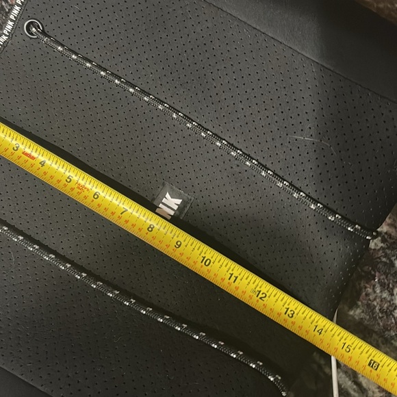 Victorias Secret Pink neoprene tote bag - Picture 7 of 7